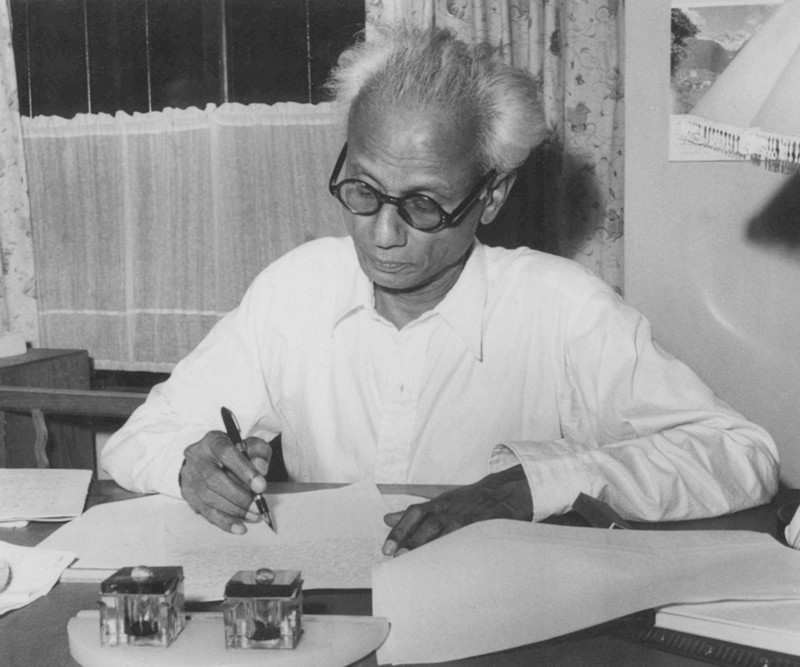 Collection of Martin Wickramasinghe's novels